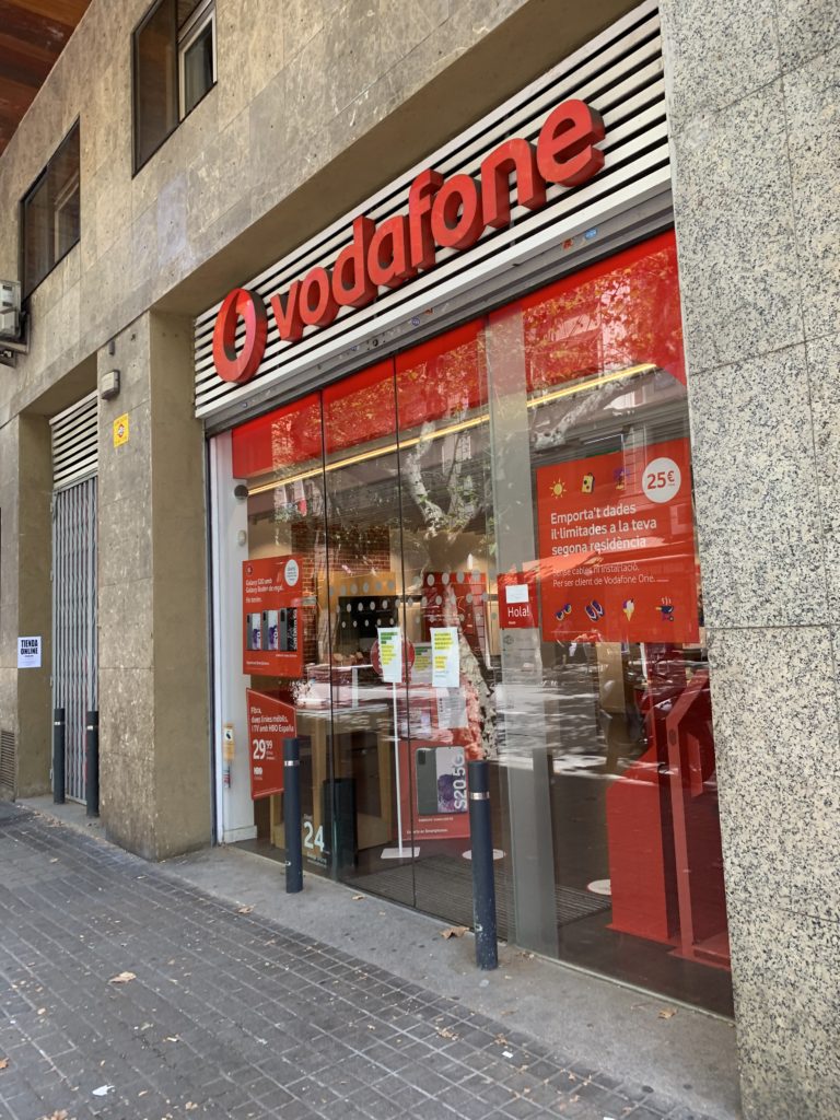 スペインで携帯を使いたいならボーダフォン！SIMカードが便利