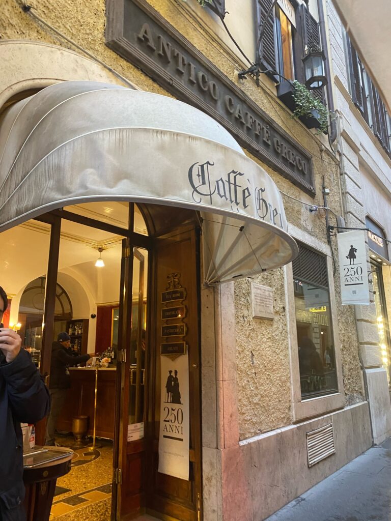 ローマで有名な老舗カフェ「カフェ・グレコ」