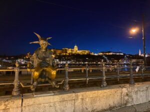 ブダペスト旅行記・国会議事堂筆頭に夜の景色が綺麗！