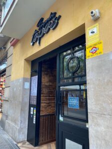 サグラダファミリア近くの人気タパスレストラン「Sagradas Tapas」