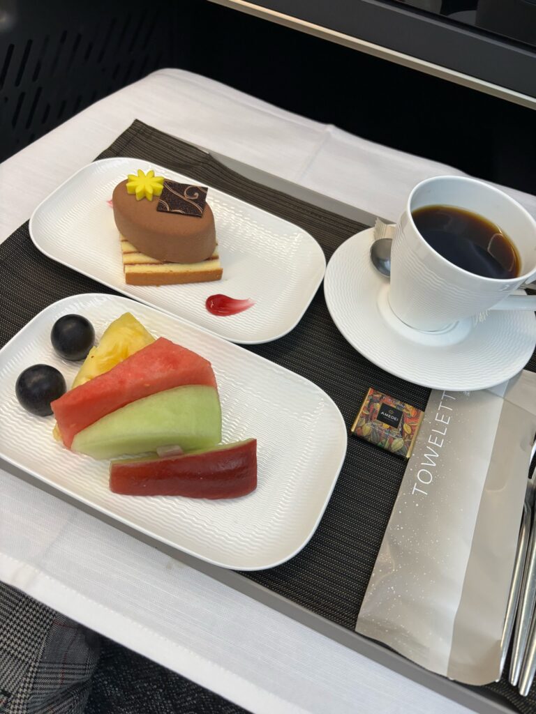 台湾のスターラックス航空が最高にラグジュアリーでご飯も美味しくて推したい話のブログ