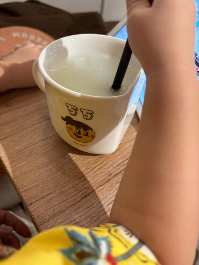迪化街のボポモフォカフェ、子連れにも犬連れにも優しい台北のおすすめカフェ