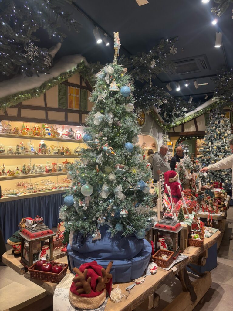 バルセロナで一年中クリスマスが続くお店、Käthe Wohlfahrt