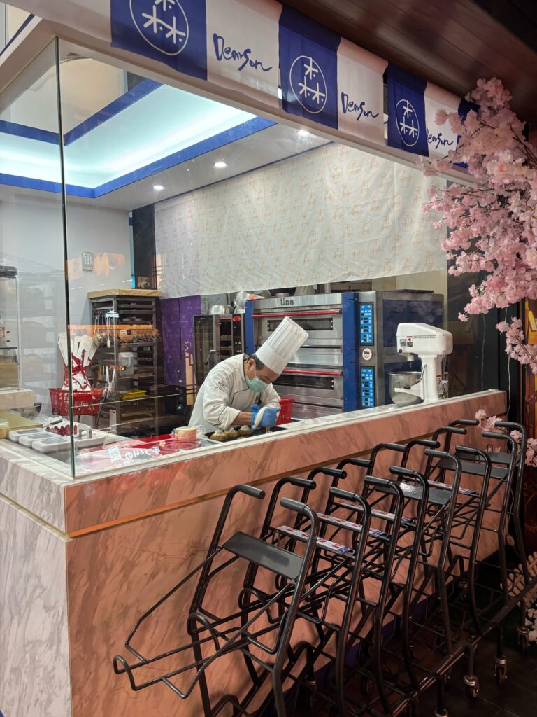 台湾生活中の日本人妻「手信霧隠城」で和菓子と子連れ遊び満喫
